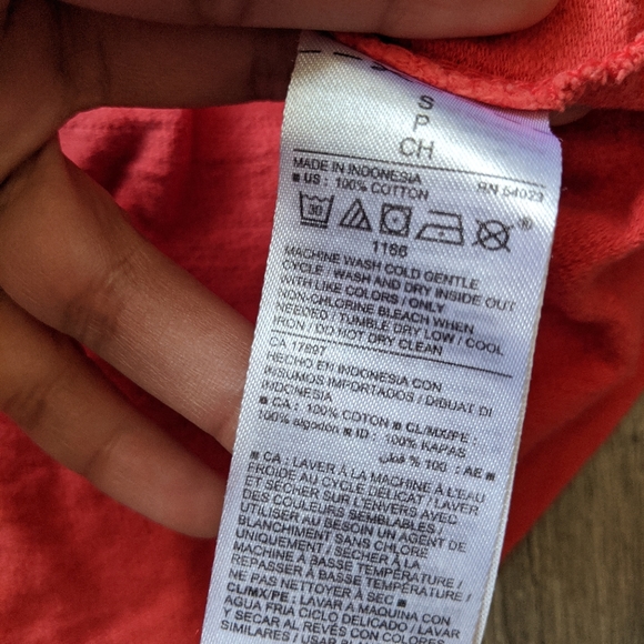 Cute Wrap style top | Size S | Old Navy - Picture 3 of 5